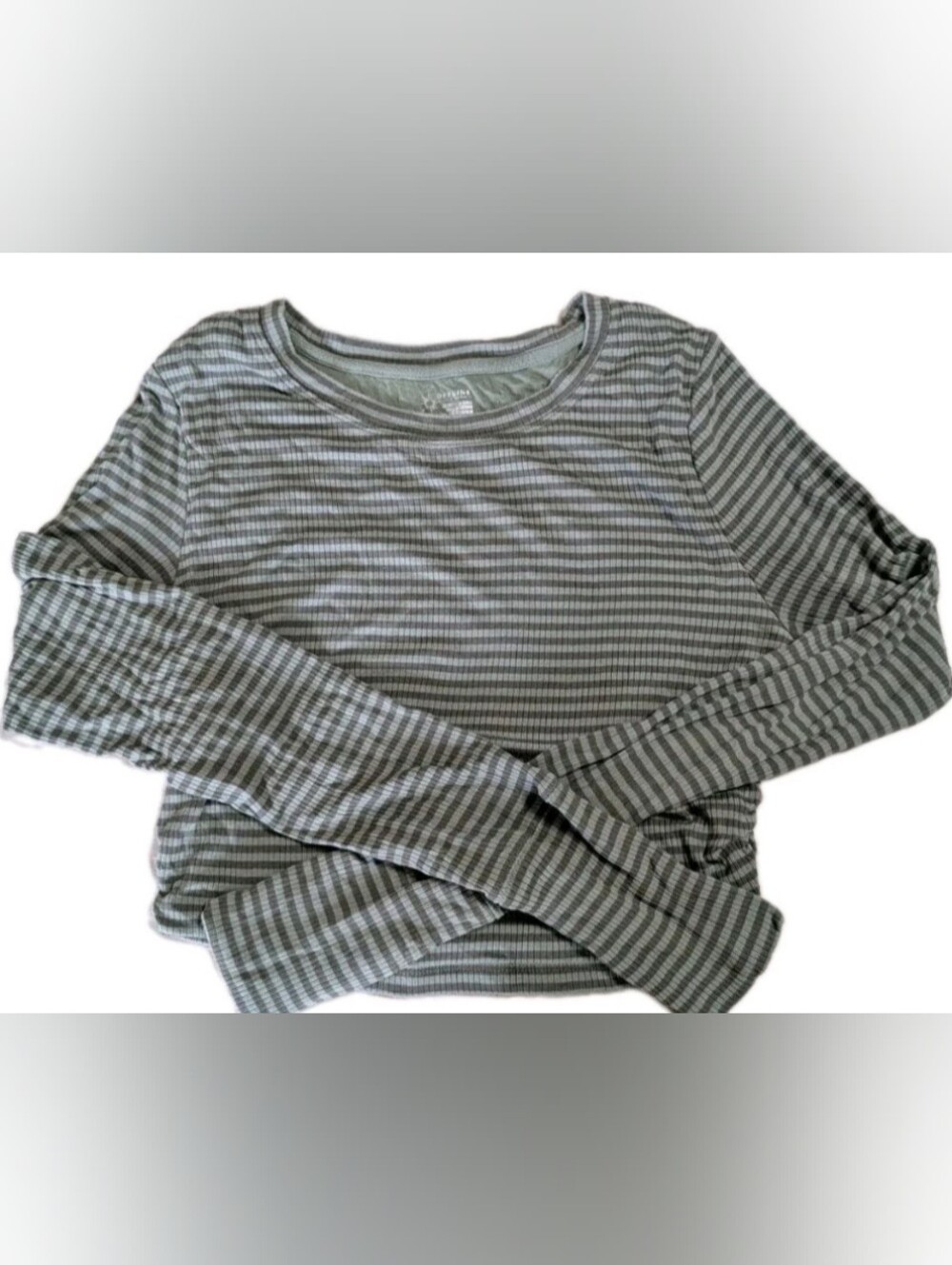 OFFLINE by Aerie Women's Medium Green Striped Long Sleeve Crop Top